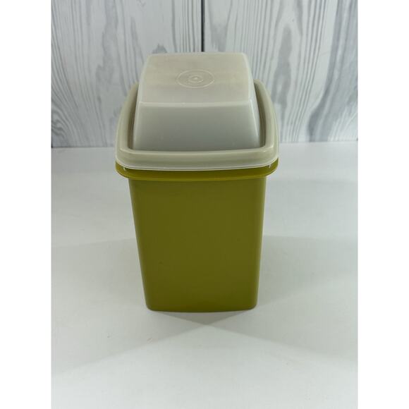 Tupperware Vintage Pickle Keeper Green Complete 3 Piece Set Lid Tray - Picture 1 of 6